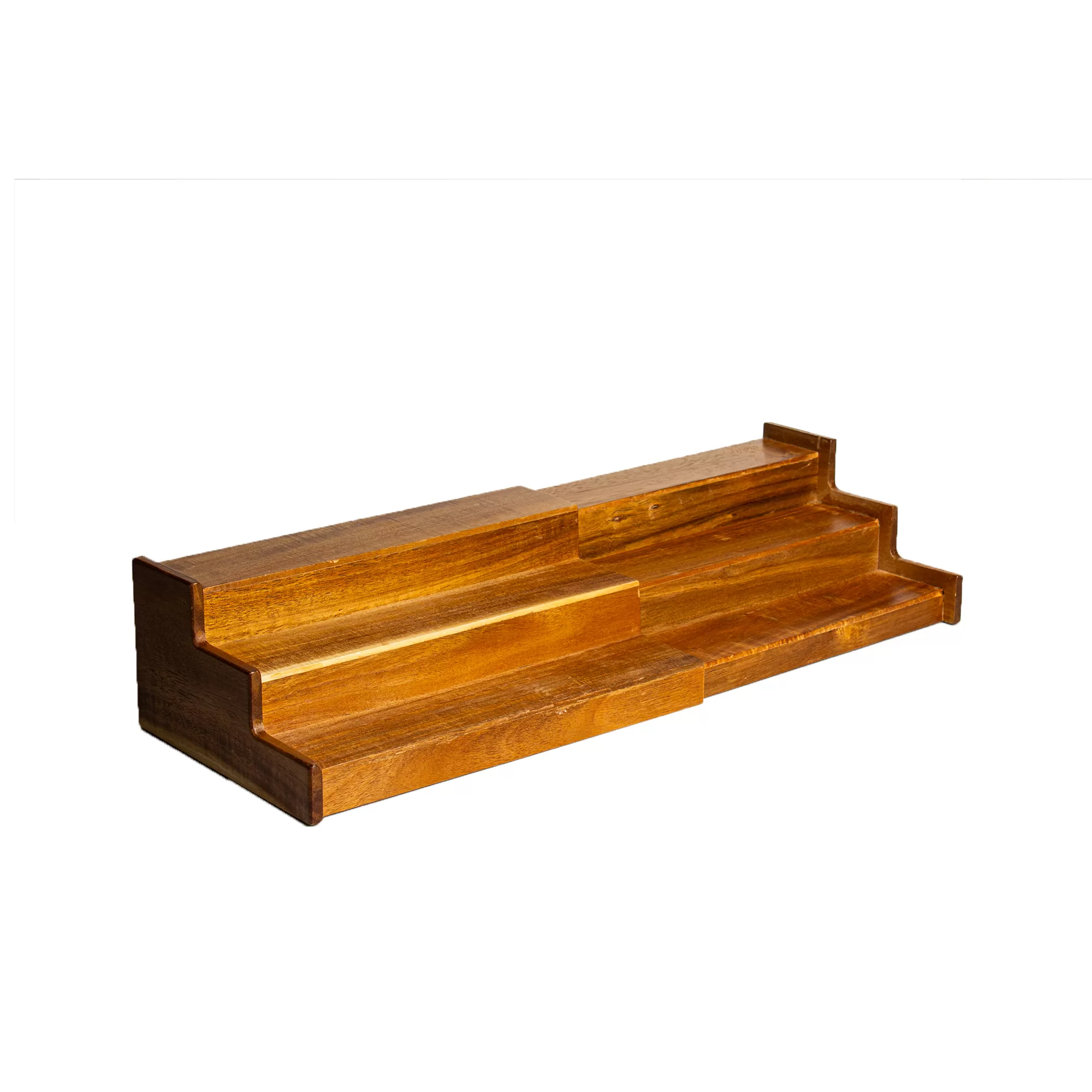 Escalones de madera ancho